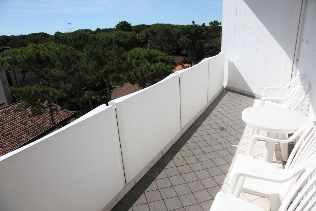 Hotel Carlton Lignano Sabbiadoro Zewnętrze zdjęcie