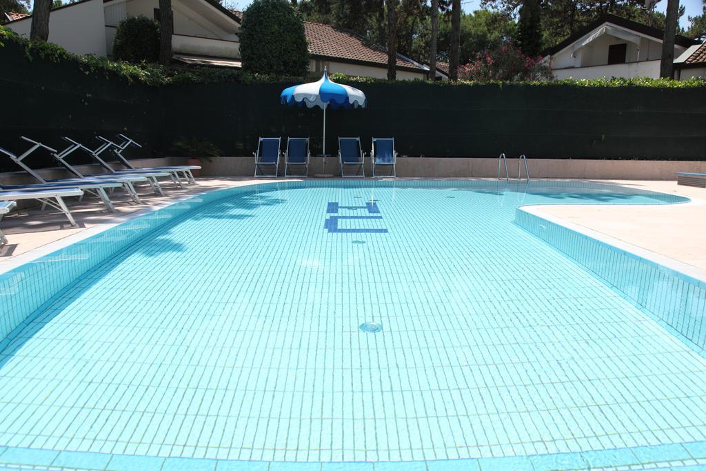 Hotel Carlton Lignano Sabbiadoro Zewnętrze zdjęcie