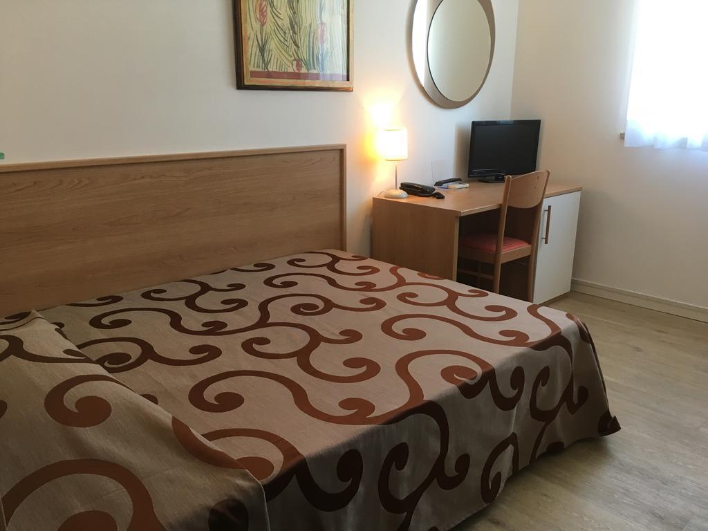 Hotel Carlton Lignano Sabbiadoro Pokój zdjęcie